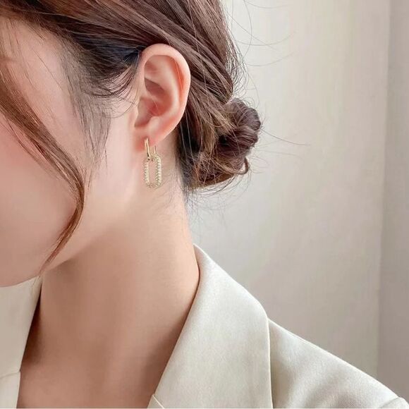 Elegant Paper Link Hoop Earrings Small Trendy GOLDTONE - Picture 3 of 5